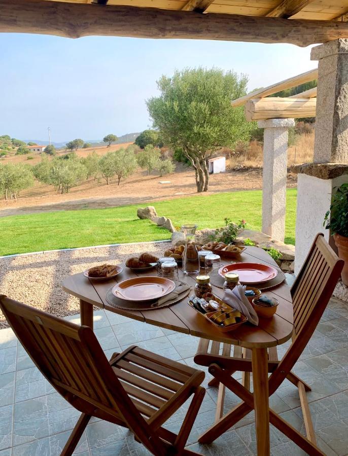 Macciuneddu Country Retreat Golfo Aranci Ngoại thất bức ảnh